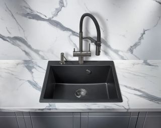 Смеситель для кухни Milacio Ultra MCU.557.GM с подключением к фильтру и гибким изливом воронёная сталь