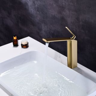 Смеситель для раковины Black&White Gravity 7204BG брашированное золото