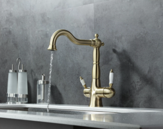 Смеситель для кухонной мойки Lemark Villa LM4858B с подключением к фильтру