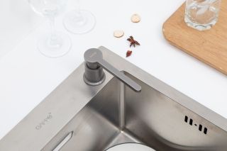 Дозатор для кухонной мойки Gappo G406-9 оружейная сталь