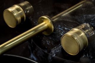 Встраиваемый смеситель для раковины Boheme Prestige 152-2-MG-PR золото матовое