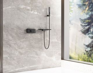 Душевой комплект Vincea Futura VSFW-2F110TMB с термостатом без верхнего душа чёрный матовый