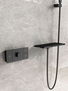 Душевой комплект Vincea Futura VSFW-2F110TMB с термостатом без верхнего душа чёрный матовый
